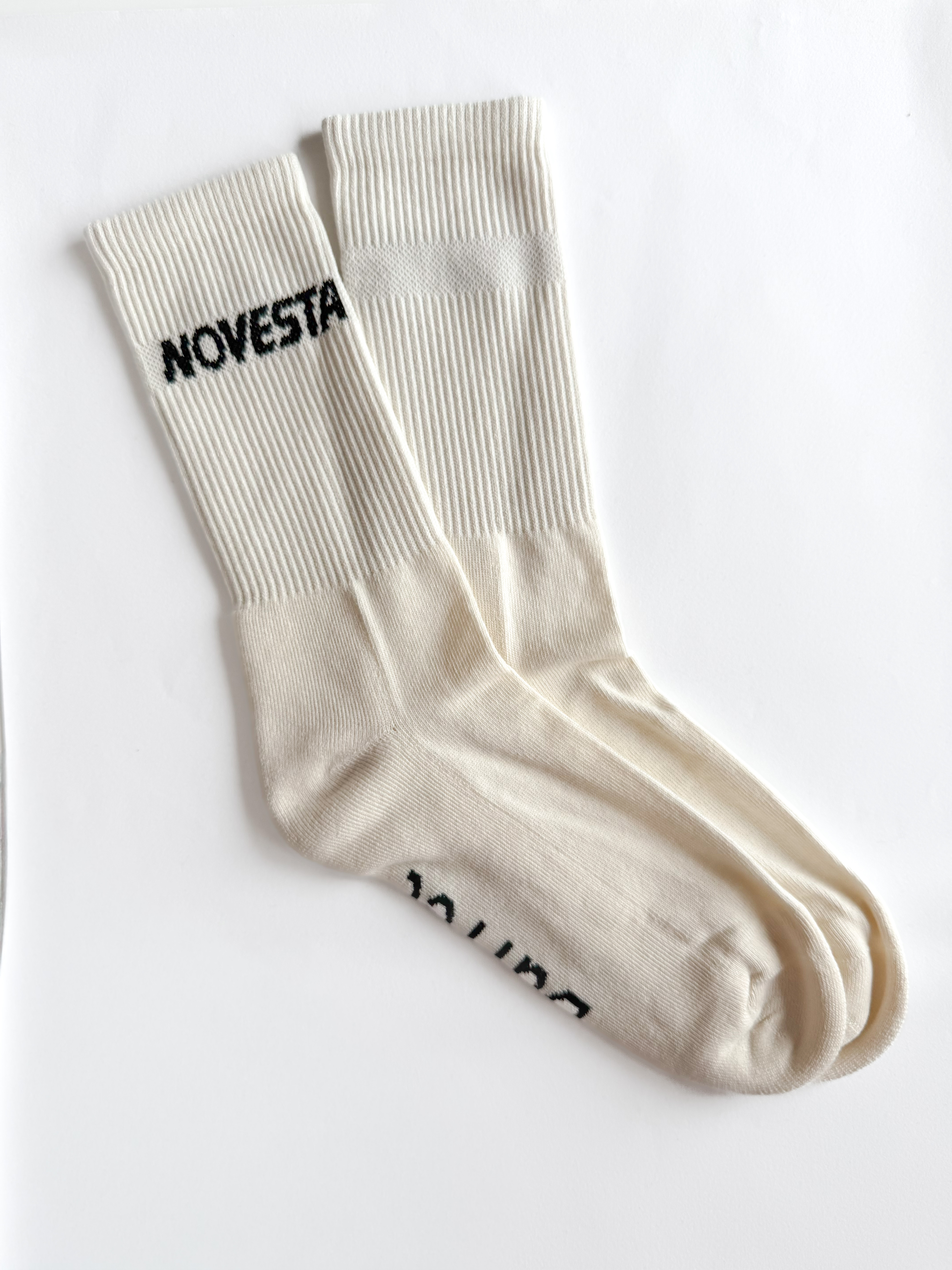 Picture of Crew Socks off white